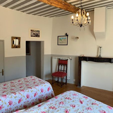 ホテル La Sarrasine Villes-sur-Auzon エクステリア 写真
