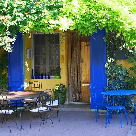 ホテル La Sarrasine Villes-sur-Auzon エクステリア 写真