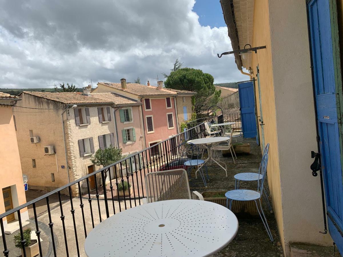 ホテル La Sarrasine Villes-sur-Auzon エクステリア 写真