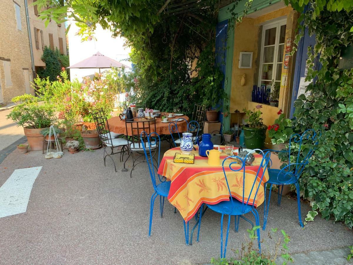 ホテル La Sarrasine Villes-sur-Auzon エクステリア 写真